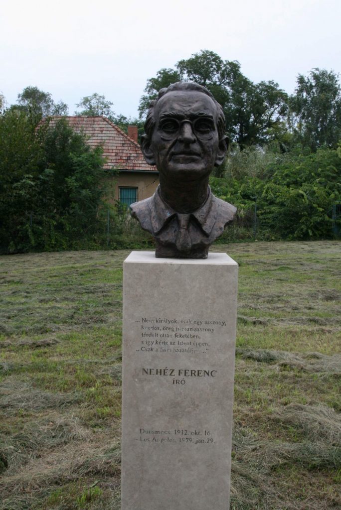Nehéz Ferenc mellszobra